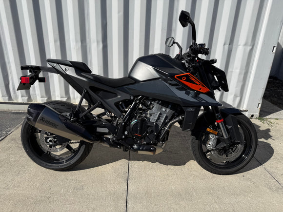 2024 KTM 990 DUKE