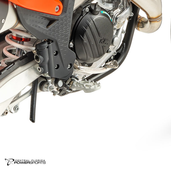 2027 KTM 450 SMR in Orange - fu rasten detail