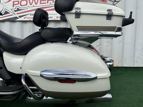 2012 Kawasaki Vulcan 1700 white — detail close-up 5 | Central Florida PowerSports Kissimmee