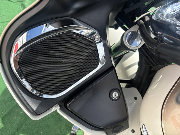 2012 Kawasaki Vulcan 1700 White — right fairing speaker | Central Florida PowerSports Kissimmee