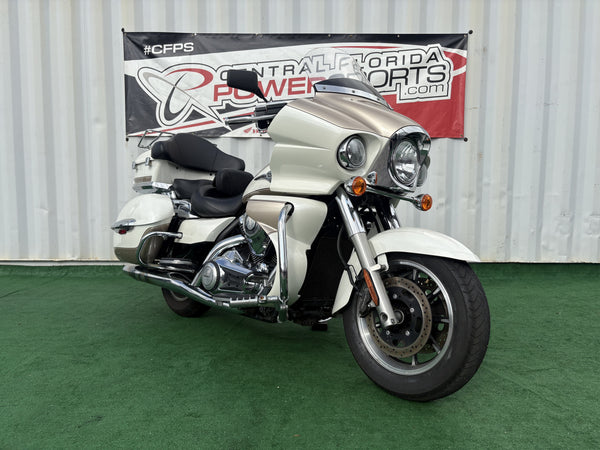2012 Kawasaki Vulcan 1700 front right three-quarter alternate