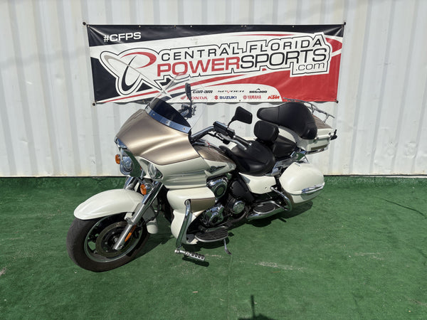 2012 Kawasaki Vulcan 1700 White — front left three-quarter | Central Florida PowerSports Kissimmee