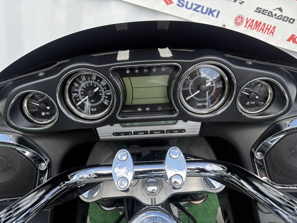2012 Kawasaki Vulcan 1700 White — dashboard gauges | Central Florida PowerSports Kissimmee