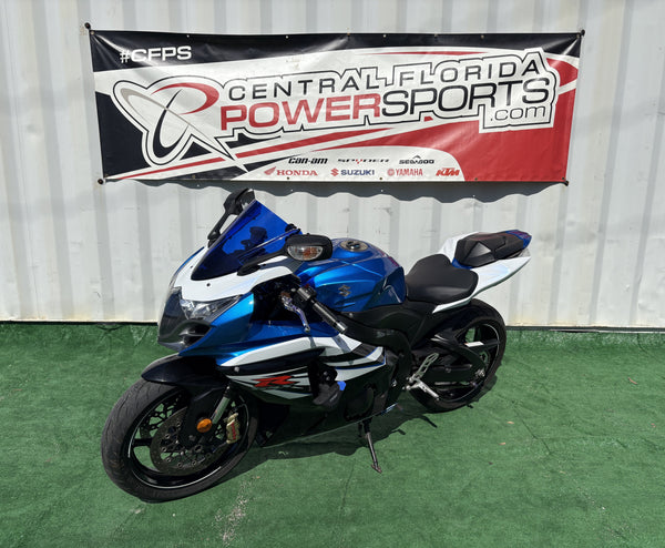 2014 Suzuki GSX-R1000 Blue/White — front left three-quarter | Central Florida PowerSports Kissimmee