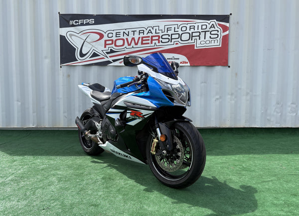 2014 Suzuki GSX-R1000 blue/white — right-side three-quarter alternate | Central Florida PowerSports Kissimmee