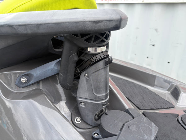 2015 Sea-Doo GTX Limited 215 gray rear reboarding step