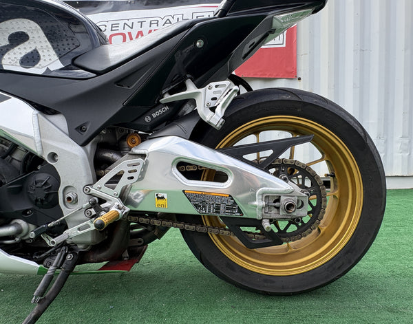 2016 Aprilia Tuono V4 - Right Engine