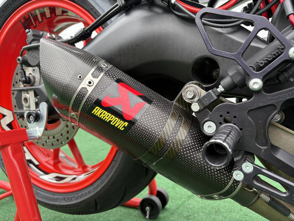 2019 Yamaha MT-09 in Gray, Akrapovic carbon slip-on exhaust, used motorcycle for sale at Central Florida PowerSports