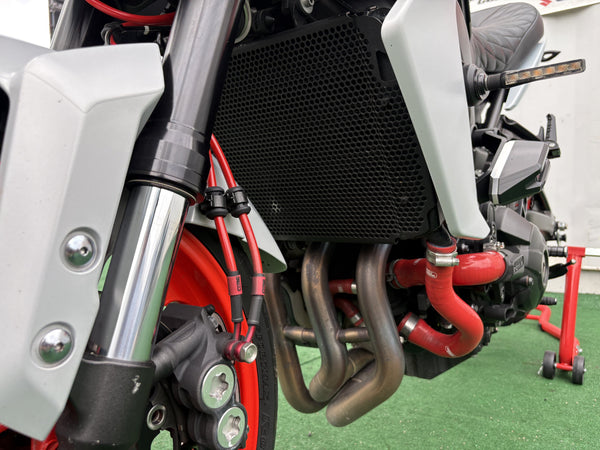 2019 Yamaha MT-09 in Gray, radiator, red coolant hoses and exhaust headers, used motorcycle for sale at Central Florida PowerSports