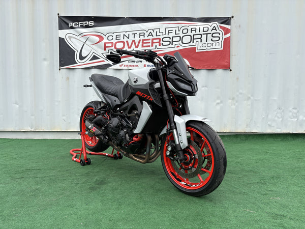 2019 Yamaha MT-09 in Gray, right front three-quarter view, used motorcycle for sale at Central Florida PowerSports
