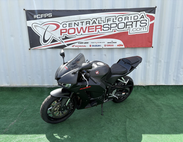 2020 Honda CBR600RR black — front left three-quarter | Central Florida PowerSports Kissimmee