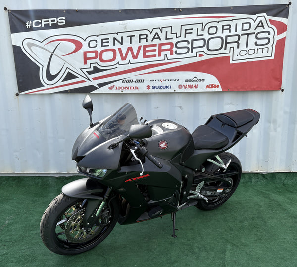 2020 Honda CBR600RR black — front left three-quarter | Central Florida PowerSports Kissimmee