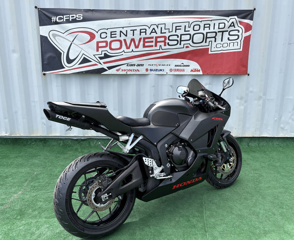 2020 Honda CBR600RR black — rear three-quarter | Central Florida PowerSports Kissimmee