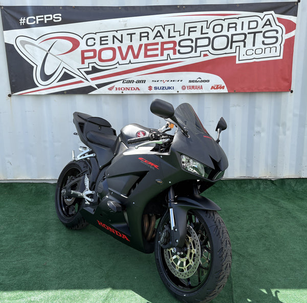 2020 Honda CBR600RR black — front right three-quarter | Central Florida PowerSports Kissimmee