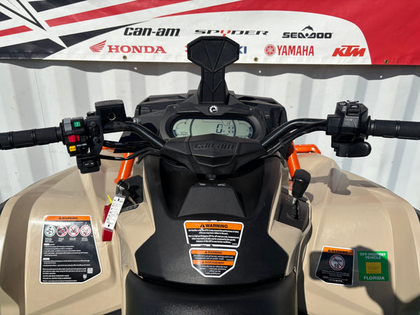 2023 Can-Am Outlander X MR 850 tan cockpit and handlebars