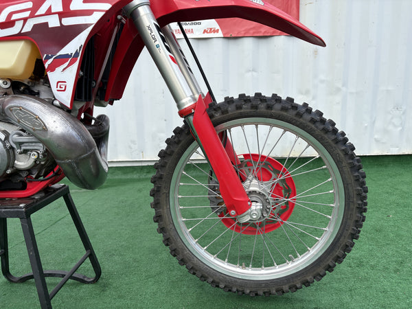 2023 GASGAS EC 300 red — front wheel right | Central Florida PowerSports Kissimmee