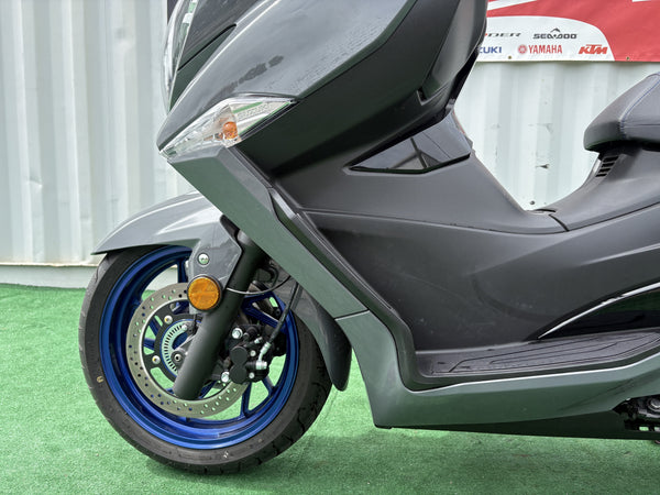 2023 Suzuki Burgman 400 - Front Wheel