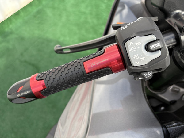 2023 Suzuki Hayabusa grey/red — left handlebar | Central Florida PowerSports Kissimmee