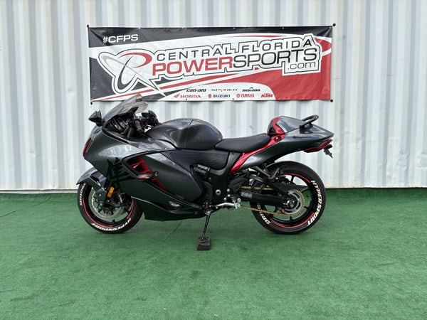 2023 Suzuki Hayabusa grey/red — left-side profile | Central Florida PowerSports Kissimmee