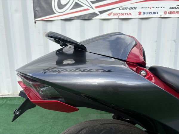 2023 Suzuki Hayabusa tail section right side