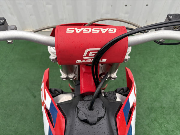 2024 GasGas MC 250 - Cockpit