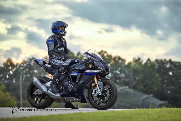 2024 Yamaha YZF-R1M