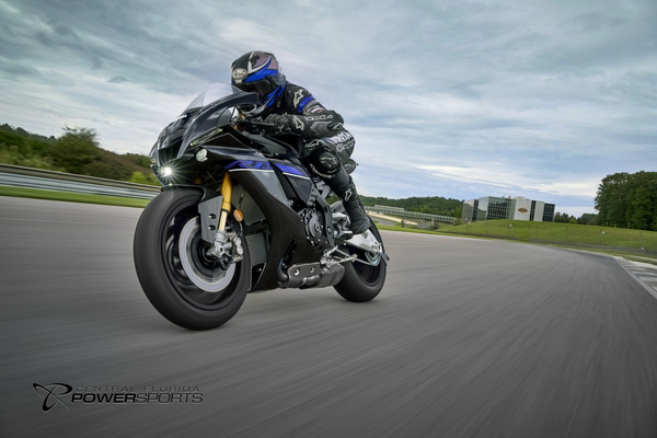 2024 Yamaha YZF-R1M