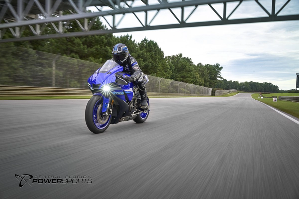 2024 Yamaha YZF-R1