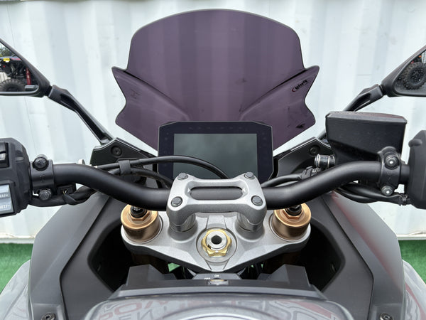 2025 Suzuki GSX-S1000GT - Cockpit and Gauges