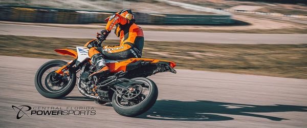 2025 KTM 390 SMC R