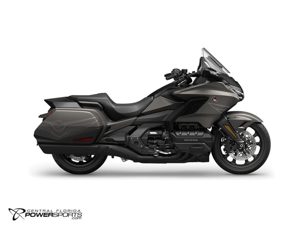 2026 Honda Gold Wing Automatic DCT in Matte Silver, side view.