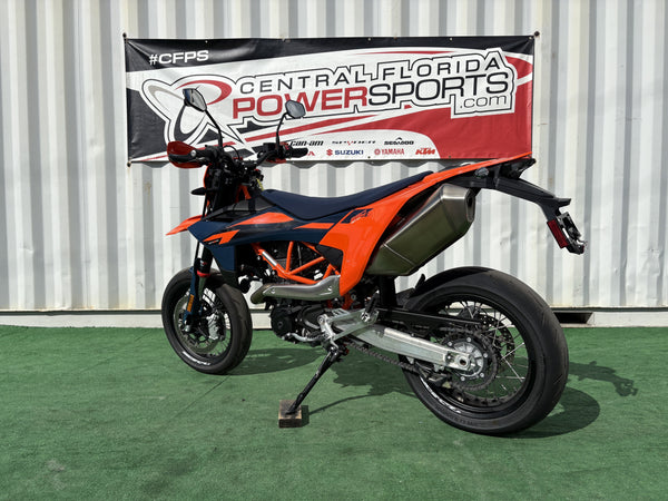 2026 KTM 690 SMC R - Rear Left Three-Quarter