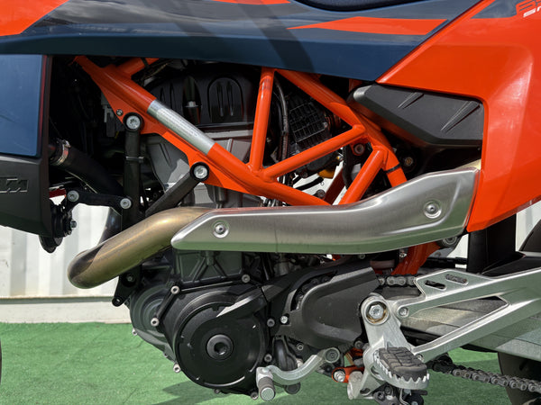 2026 KTM 690 SMC R - Detail