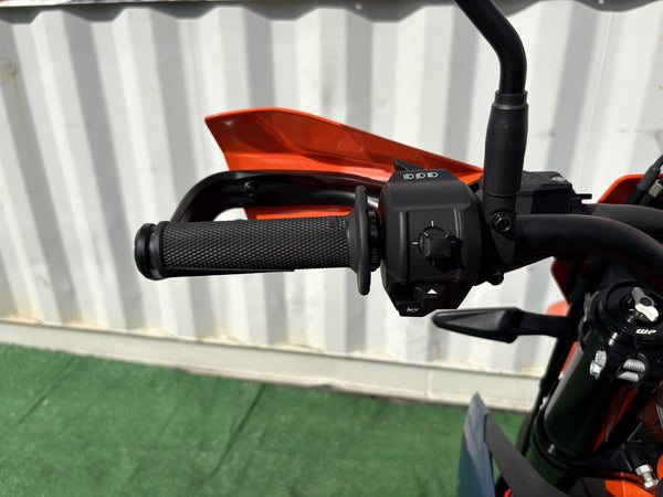 2026 KTM 690 SMC R - Detail