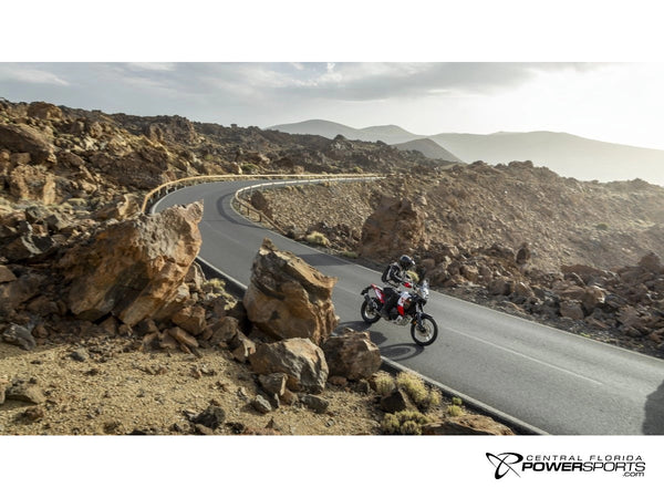 2026 Yamaha Ténéré 700 World Raid three quarter.