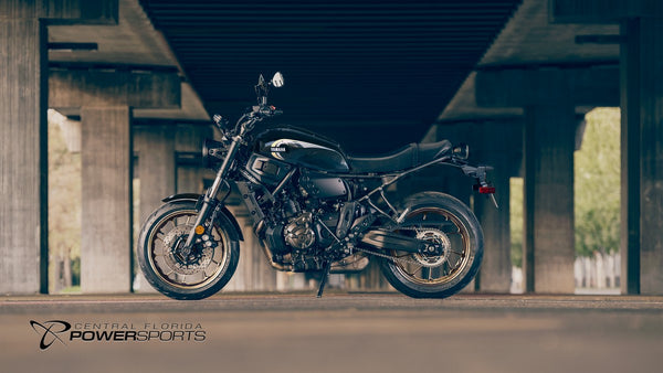 2026 Yamaha XSR700 parked beneath a concrete overpass