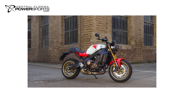 2026 Yamaha XSR900 in Heritage White, side view.