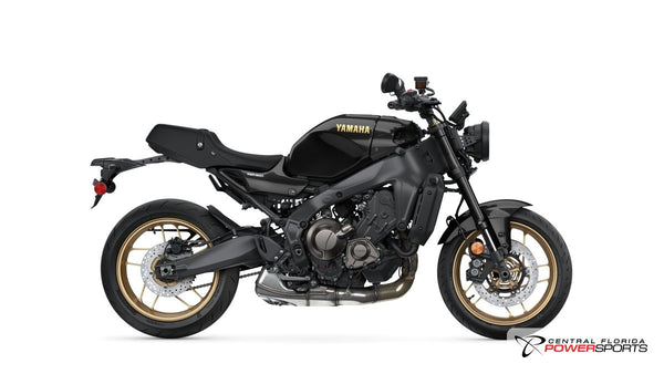 2026 Yamaha XSR900 side profile studio photo