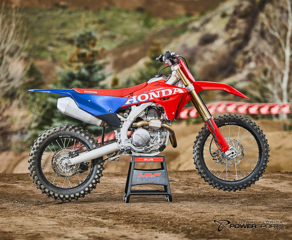 2027 Honda CRF450R in Red, detail view.