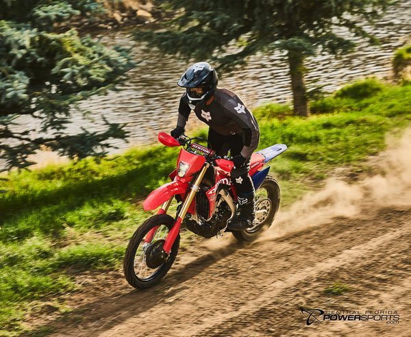 2027 Honda CRF450X in Red, detail view.