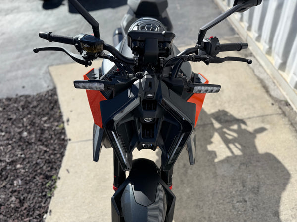 2024 KTM 990 DUKE