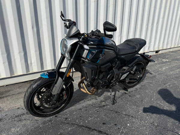 2023 CFMOTO 700 CL-X SPORT