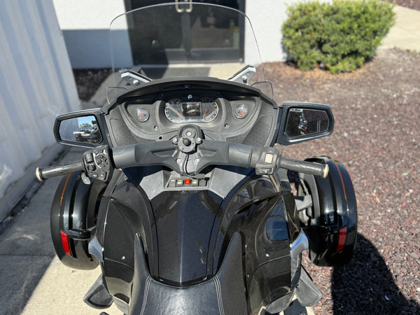 2015 Can-Am Spyder RT S 1330 Base