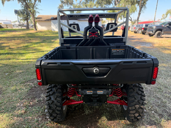 2025 Can-Am Defender XMR HD10