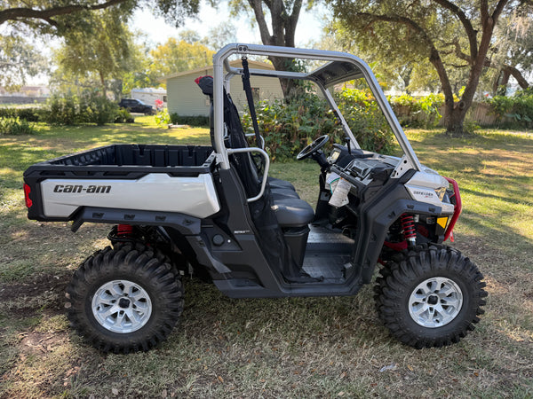 2025 Can-Am Defender XMR HD10