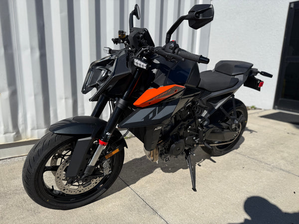 2024 KTM 990 DUKE