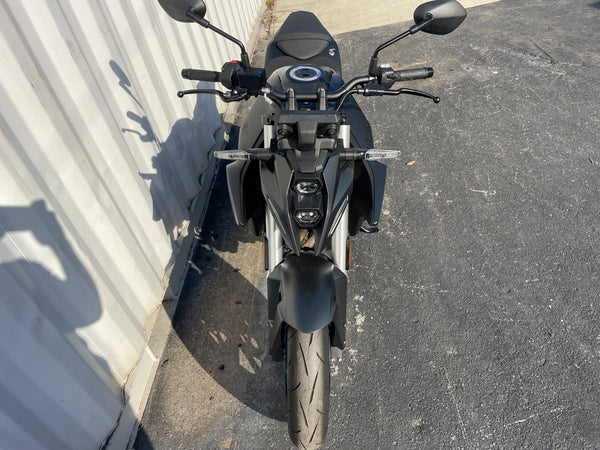 2024 Suzuki GSX-8S