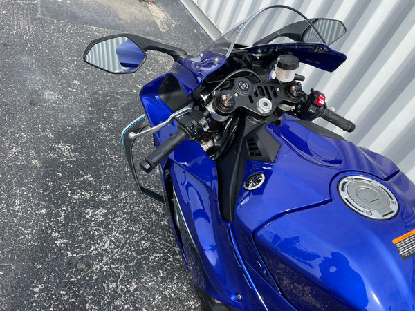 2025 Yamaha YZF-R1