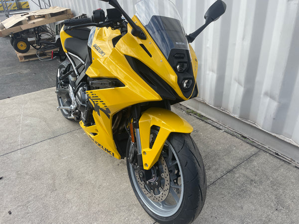 2025 Suzuki GSX-S 8R