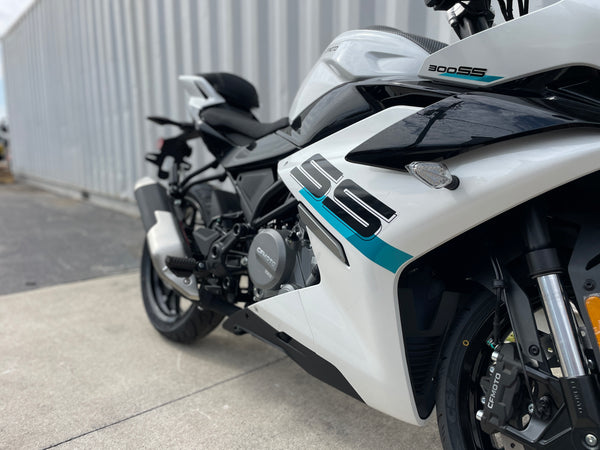 2024 CFMOTO CF300SS
